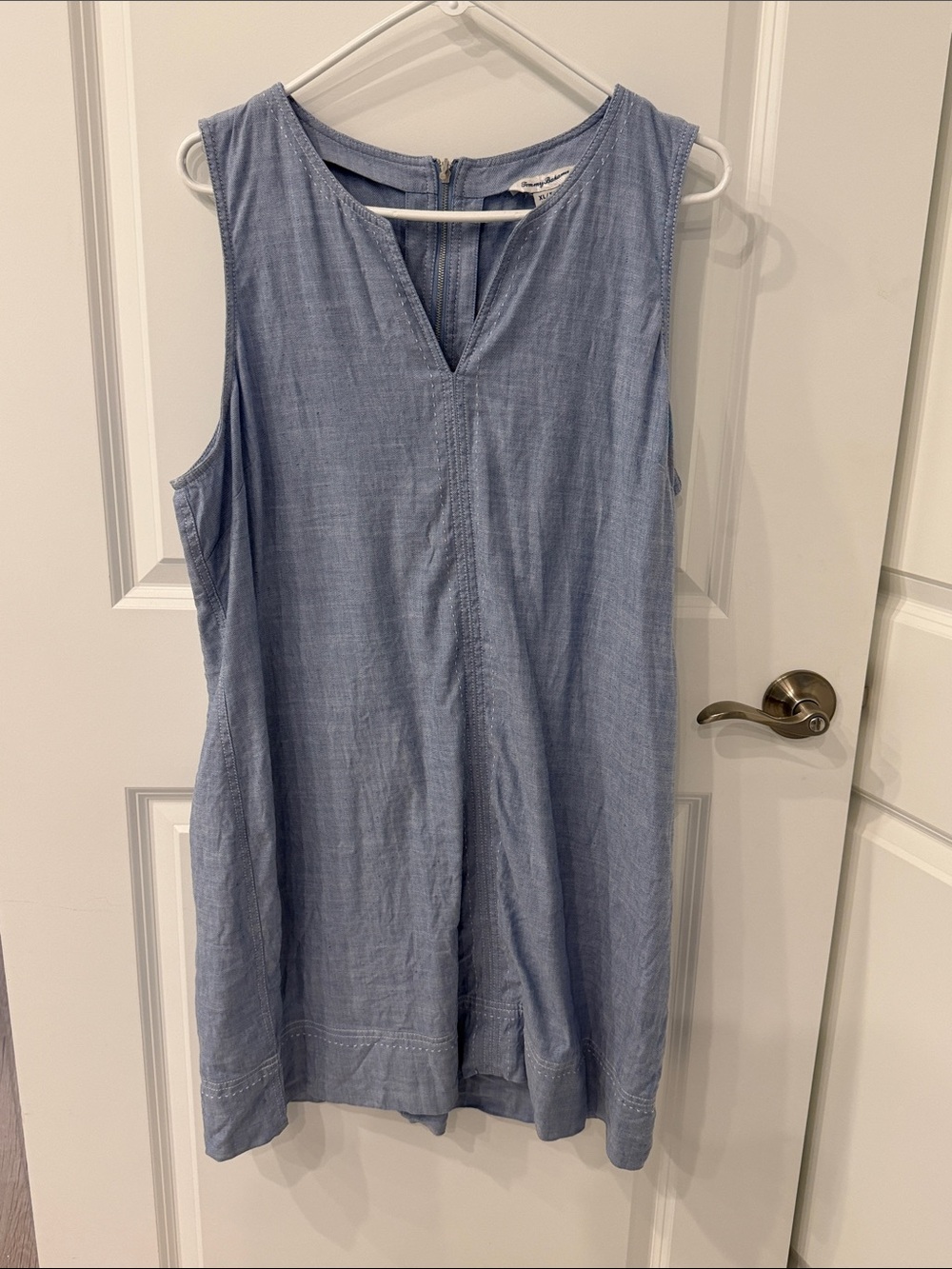 Tommy Bahama Palm A Dora Split neck dress